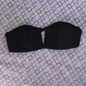 Black strapless bikini top